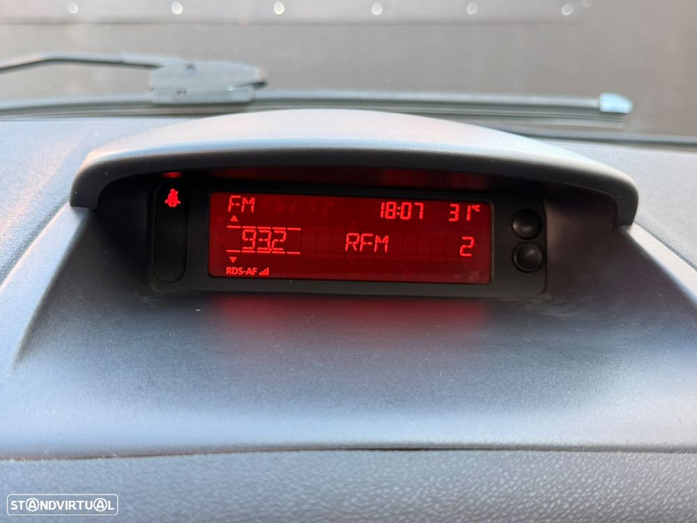 Renault Clio 1.2 16V Authentique - 7