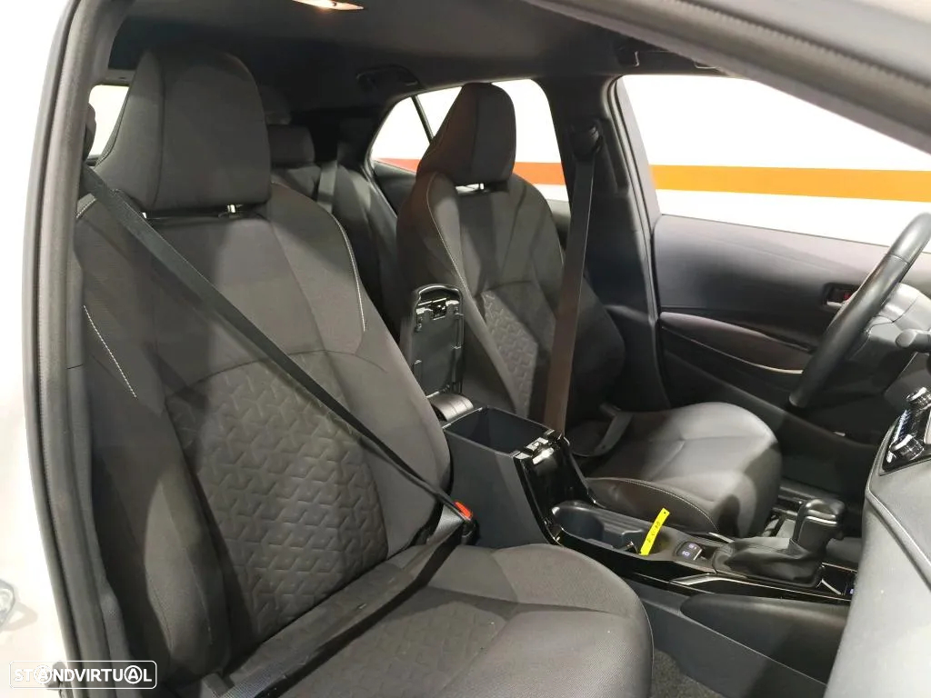 Toyota Corolla SD 1.8 Hybrid Comfort - 5