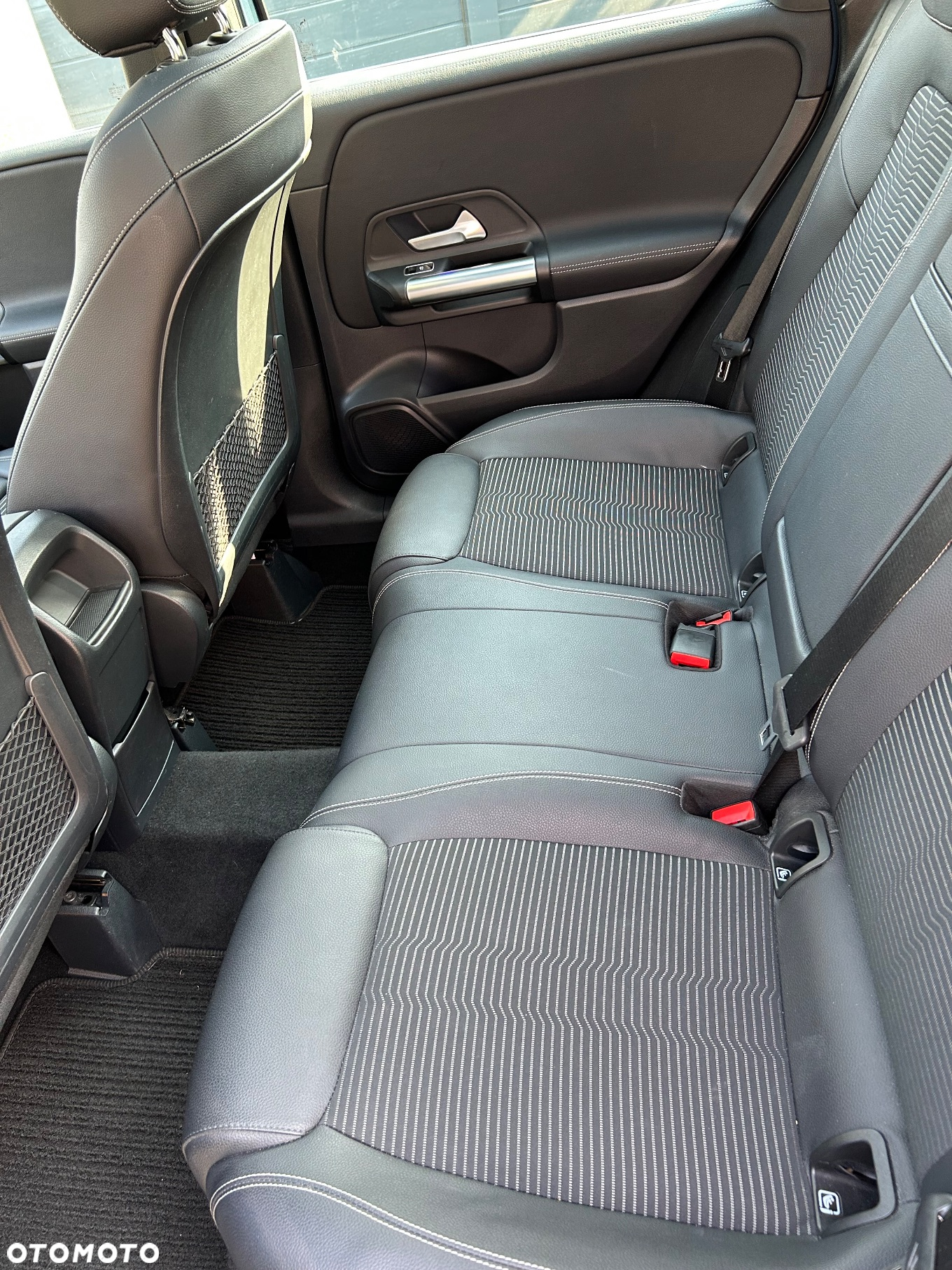Mercedes-Benz Klasa B 200 Style 7G-DCT - 28