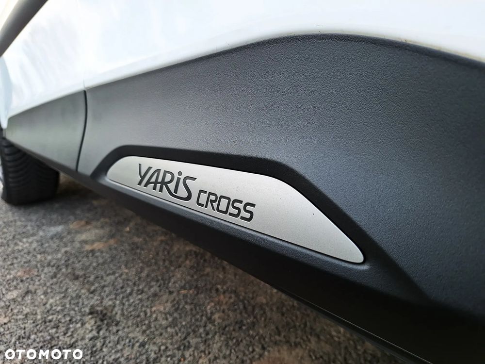 Toyota Yaris Cross 130 1.5 VVT-i Team Deutschland - 38