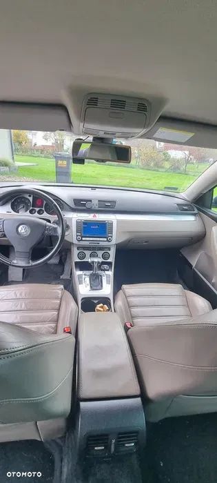 Volkswagen Passat Variant 3.2 V6 FSI 4Motion DSG Highline - 4