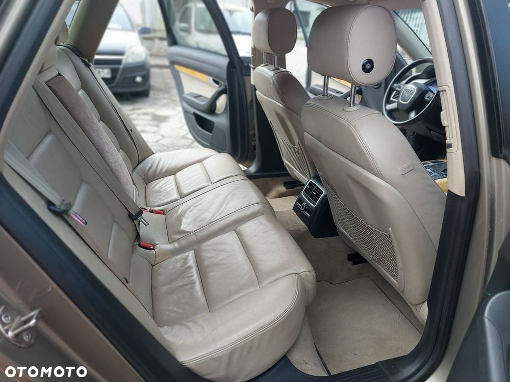 Audi A6 Avant - 13
