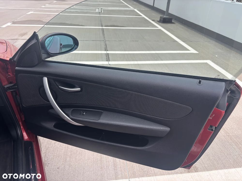 BMW Seria 1 123d - 22
