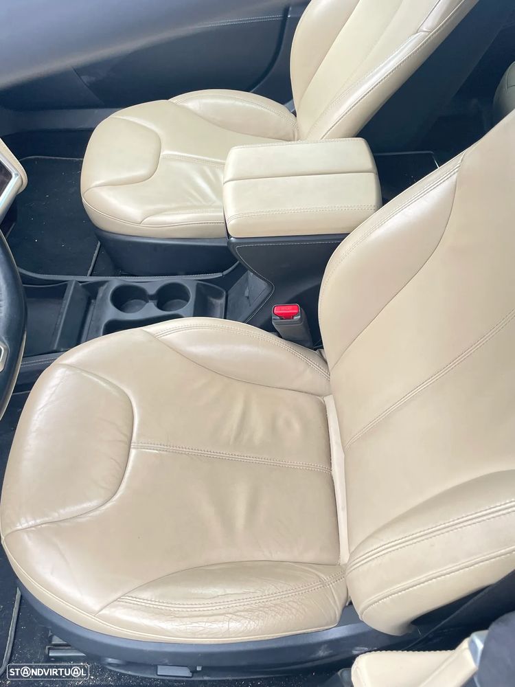 Tesla Model S Standard - 24