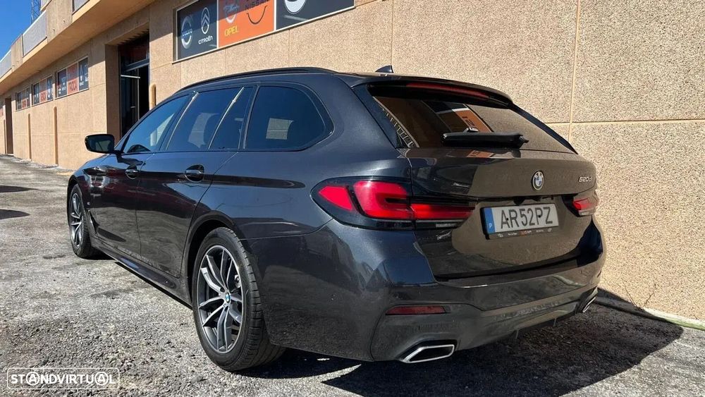 BMW 520 d Pack Desportivo M Auto - 1