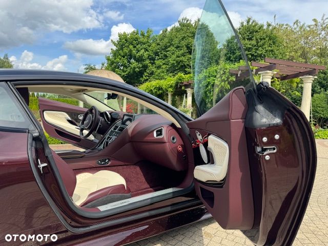 Aston Martin DBS Superleggera Standard - 5