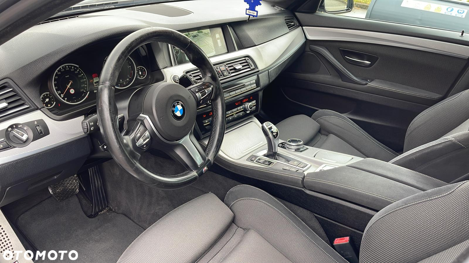 BMW Seria 5 M550d xDrive - 17