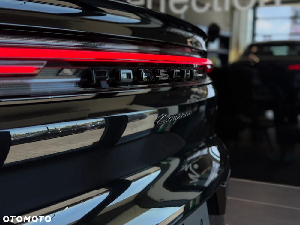 Porsche Cayenne E-Hybrid PHEV Black Edition - 10