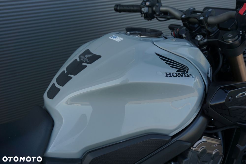 Honda CB - 9
