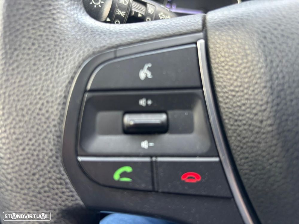 Hyundai i20 1.1 CRDi Access+Bluetooth+Comandos no Volante - 25