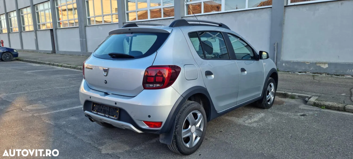 Dacia Sandero Stepway TCe 90 (S&S) Celebration - 8