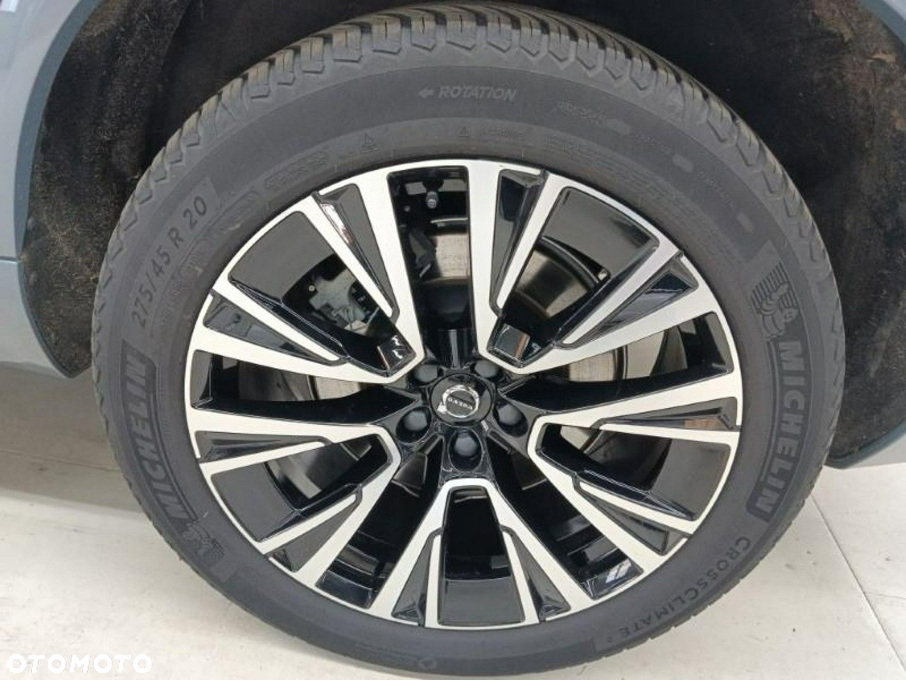 Volvo XC 90 - 9