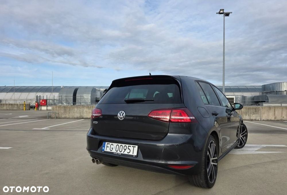 Volkswagen Golf 2.0 TDI BMT GTD - 16