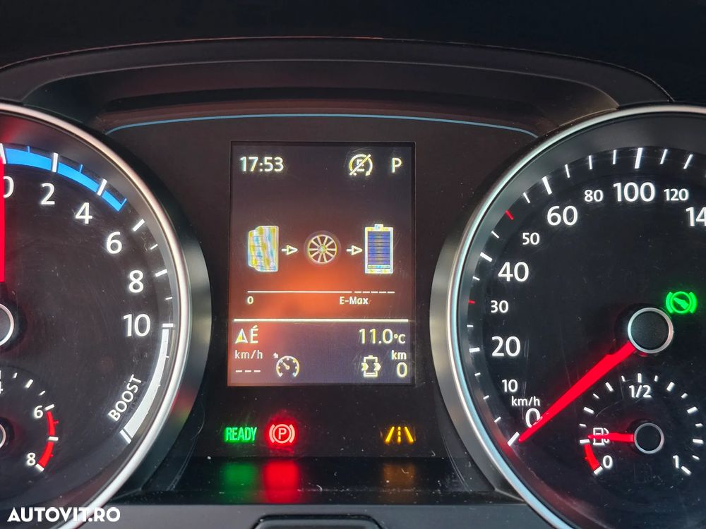 Volkswagen Golf - 16