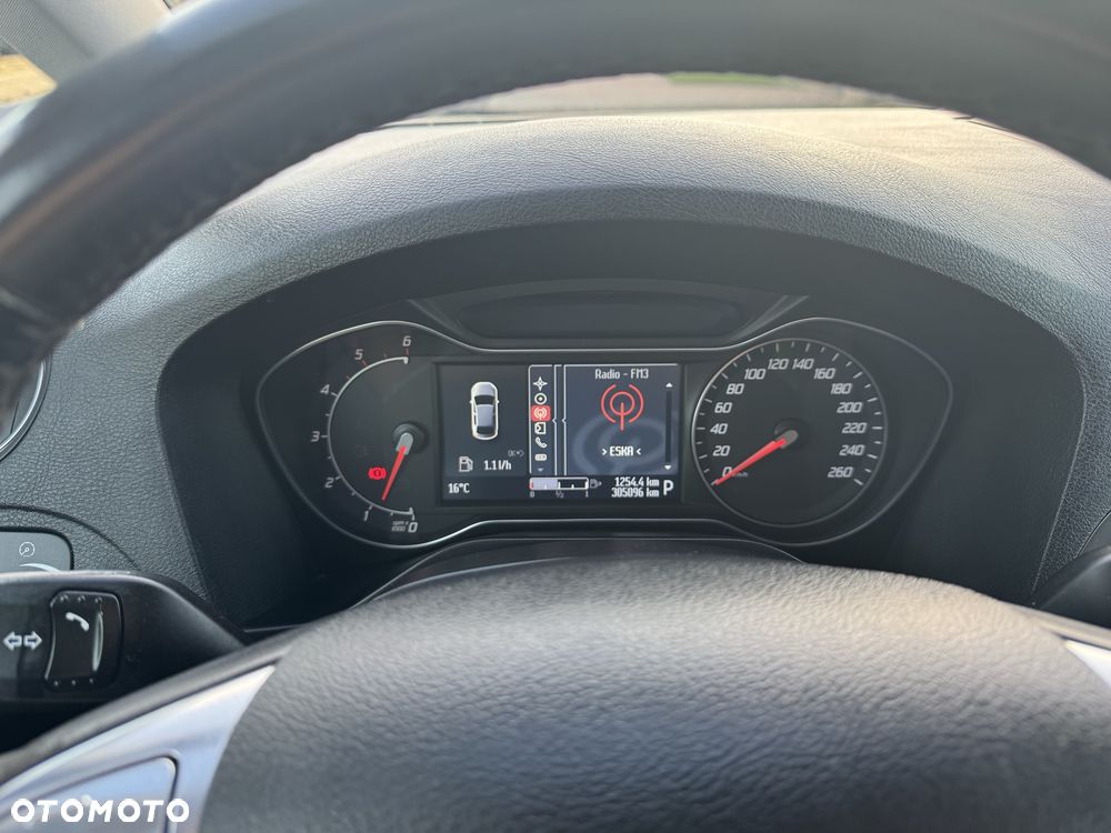 Ford S-Max - 8
