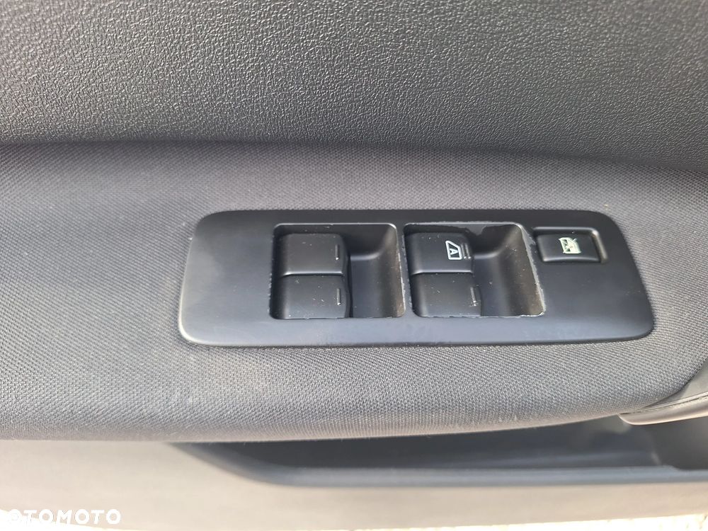Nissan Qashqai+2 2.0 Acenta - 28