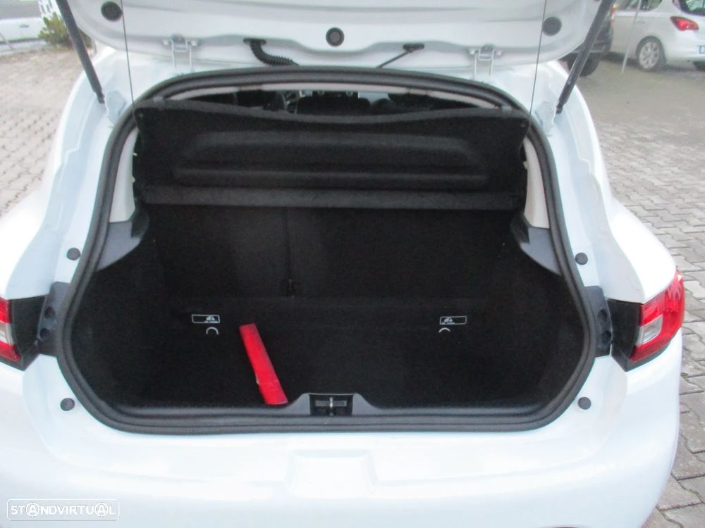 Renault Clio 1.5 dCi Zen - 24