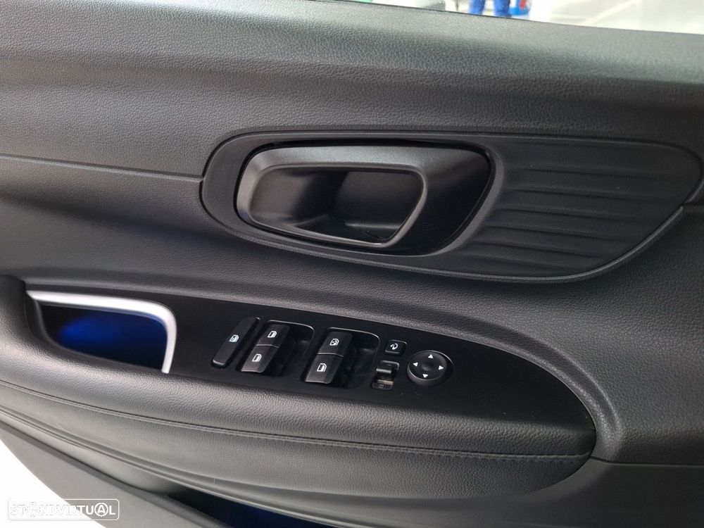 Hyundai Bayon 1.0 T-GDI Premium TT — fotografia 15