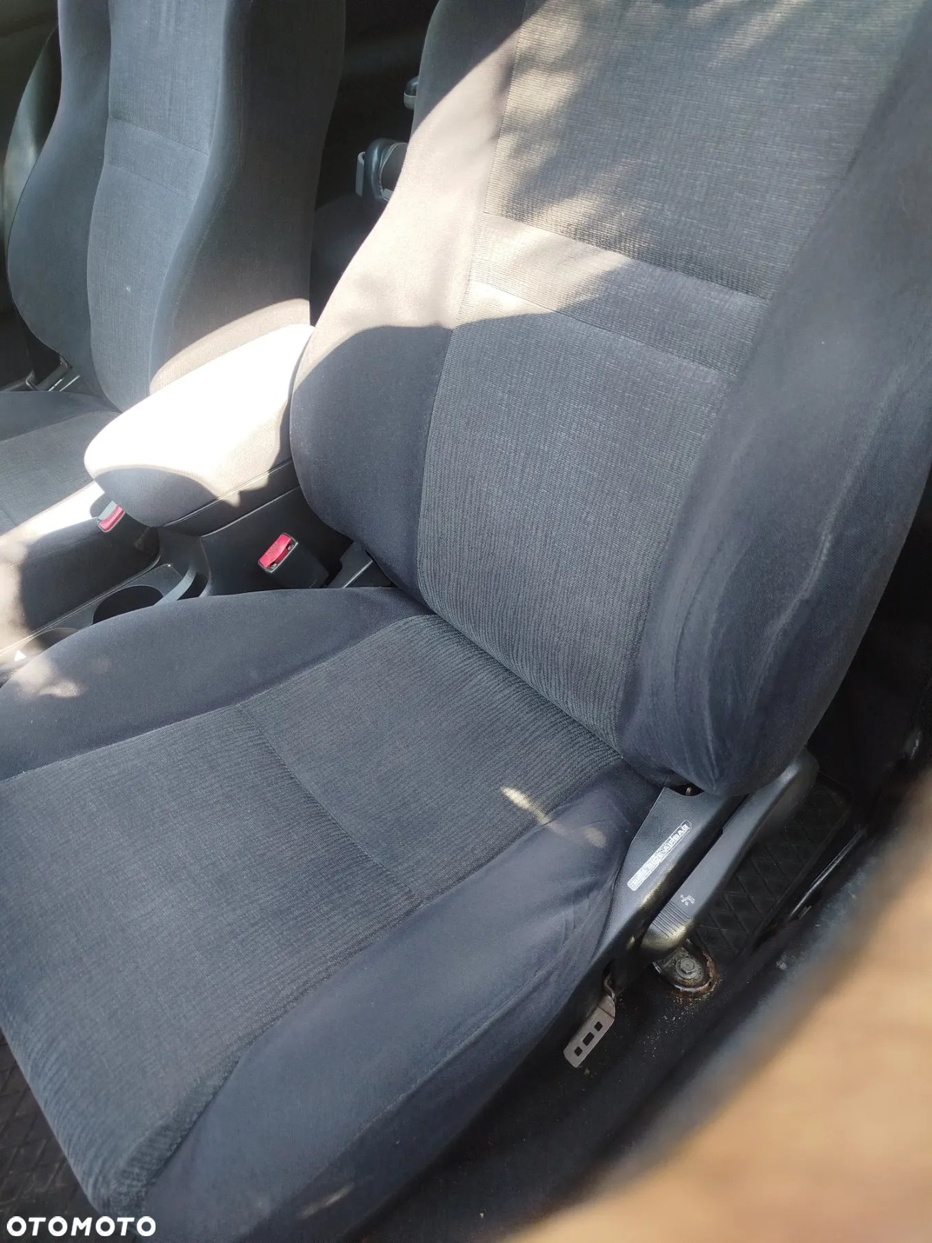 Toyota Corolla 1.6 VVT-i Sol - 7
