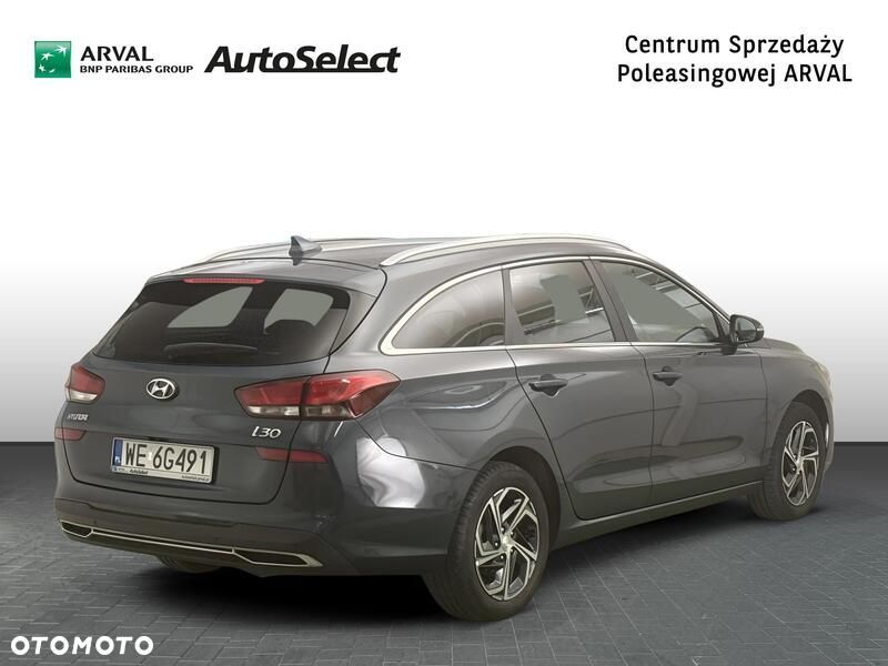 Hyundai i30 1.5 DPI Smart - 6
