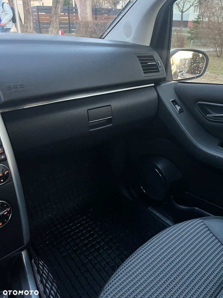 Mercedes-Benz Klasa B 180 CDI DPF SPORT EDITION - 15