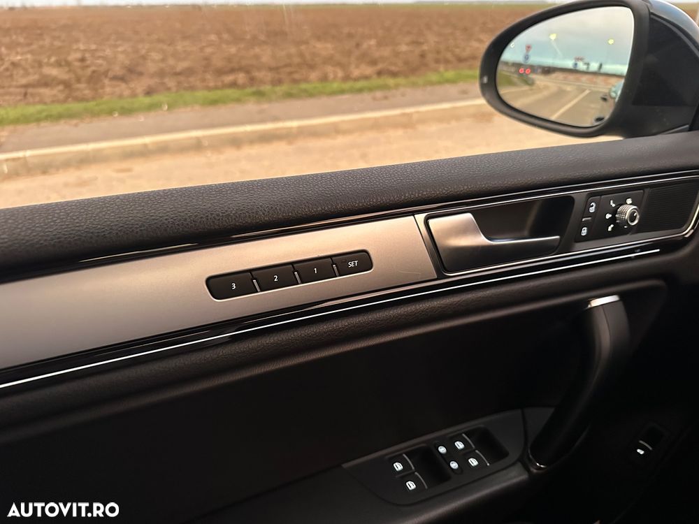 Volkswagen Touareg V6 TDI BMT Supreme Plus - 12