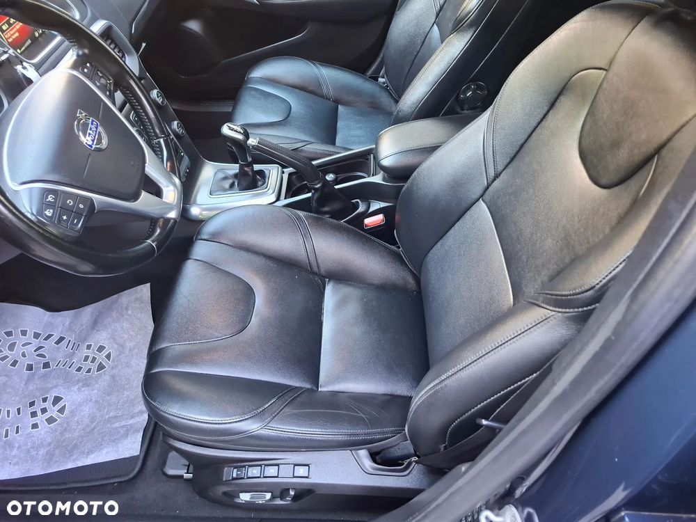 Volvo V40 D4 Ocean Race - 19