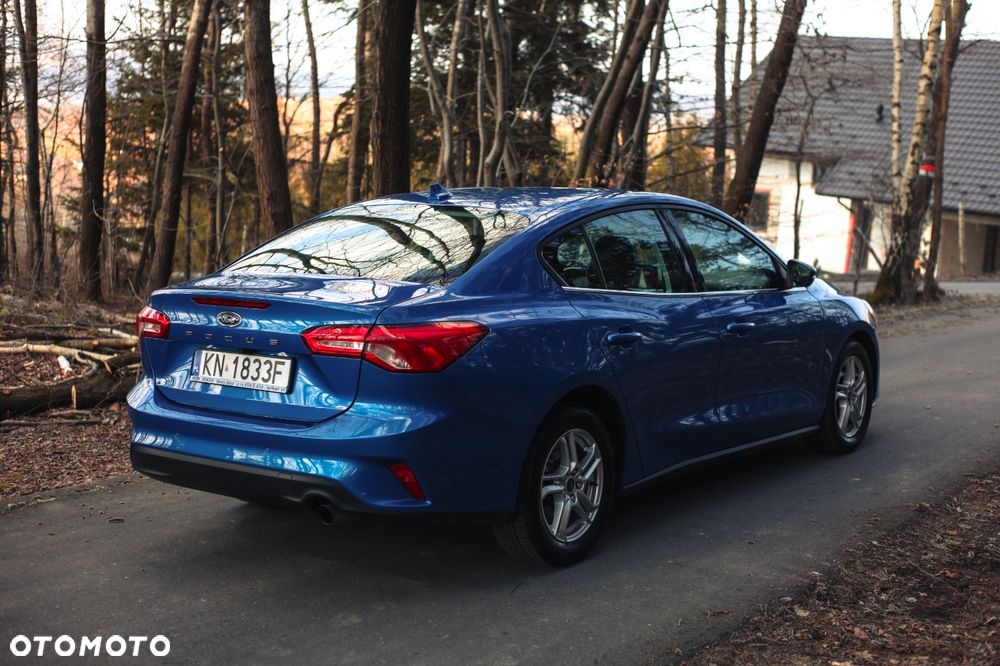 Ford Focus 1.0 EcoBoost Connected - 9