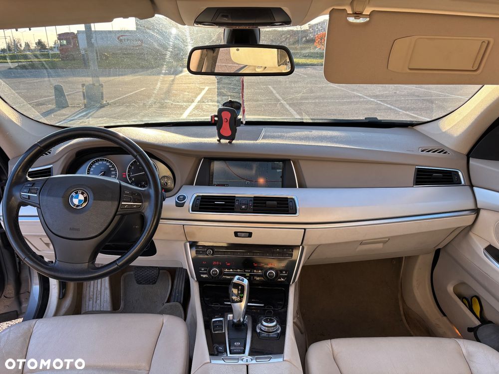 BMW Seria 5 535i xDrive - 8