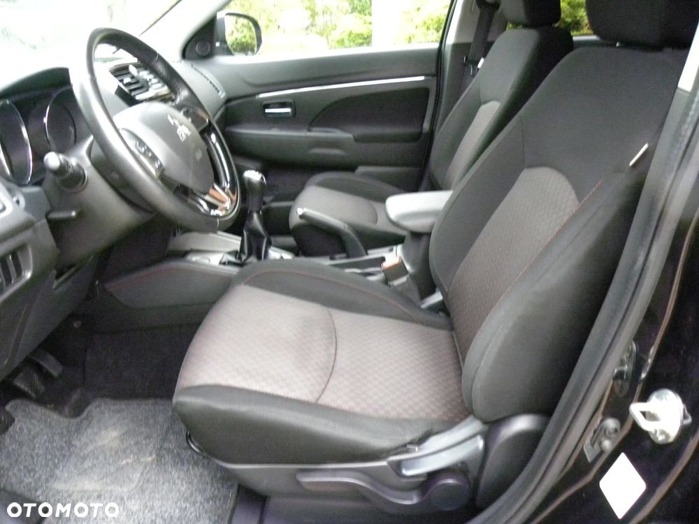 Mitsubishi ASX 1.6 2WD Edition 100+ - 19