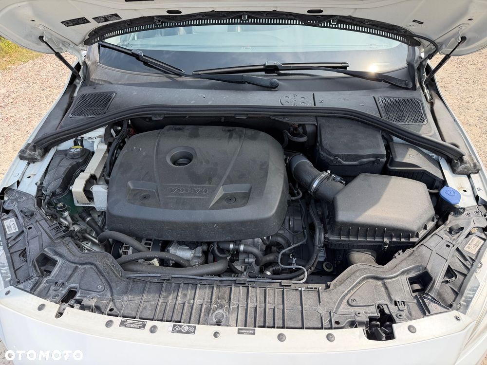 Volvo V60 Cross Country T5 AWD Geartronic Summum - 25