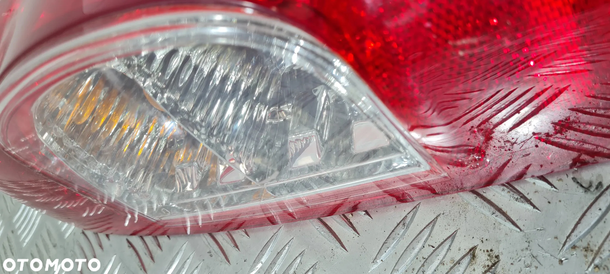 Isuzu D-Max I Lampa Tył - 16
