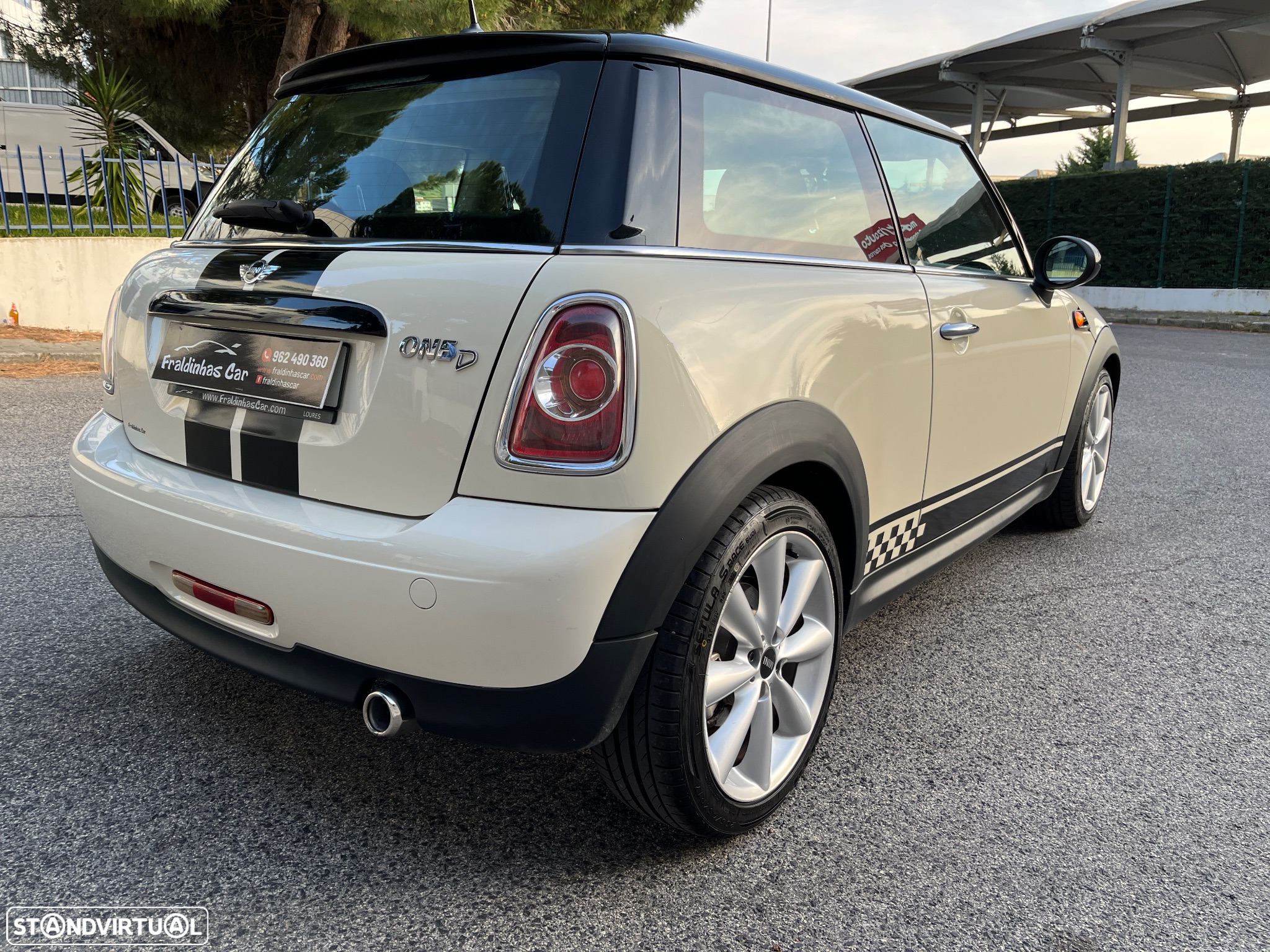MINI 3 Portas One D - 7