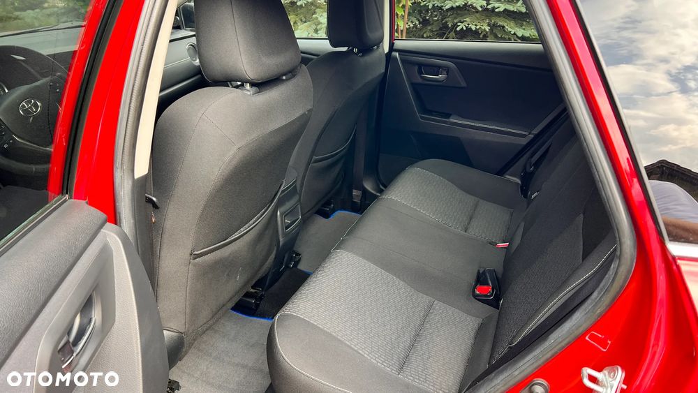 Toyota Auris - 8