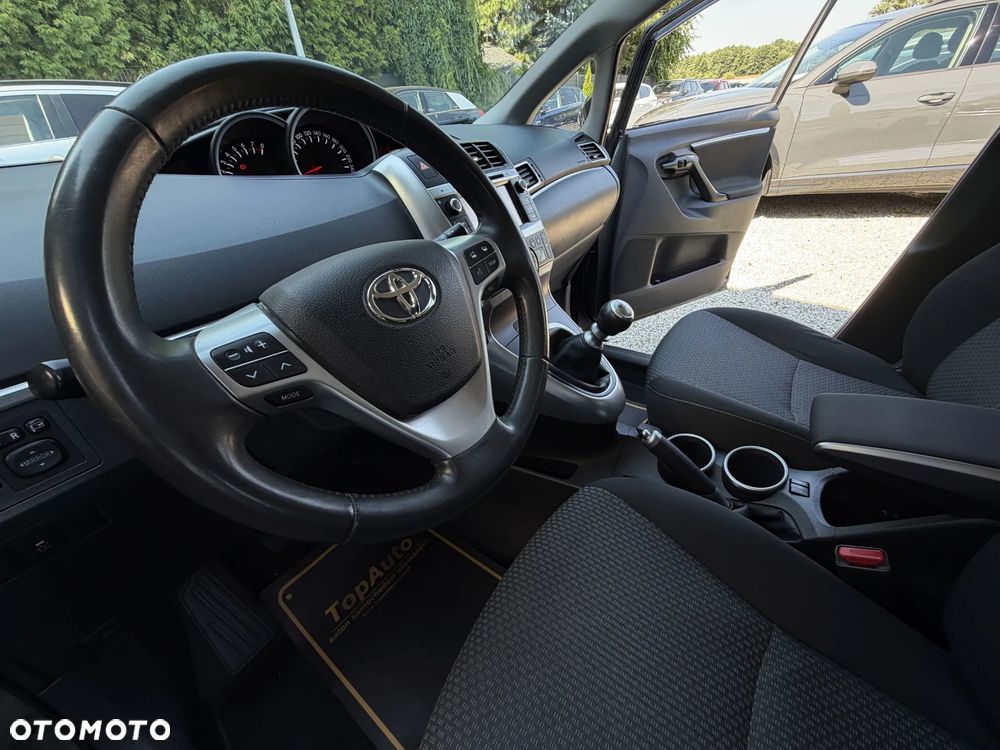 Toyota Verso 1.8 Premium 7os - 19