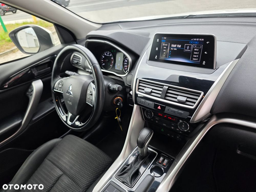 Mitsubishi Eclipse Cross 1.5 T-MIVEC CVT 2WD Spirit - 22