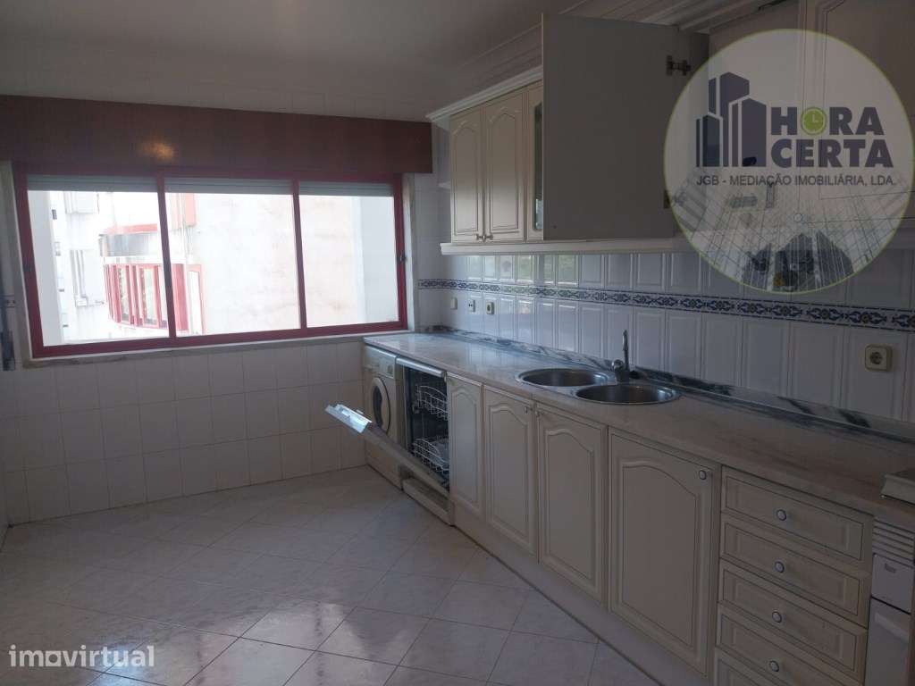 Apartamento T2 c/parqueamento em Algueirão- Mem Martins! - Grande imagem: 3/24