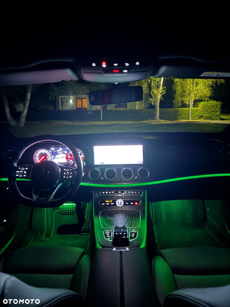 Mercedes-Benz Klasa E 300 d 9G-TRONIC AMG Line - 32