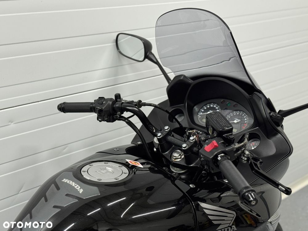 Honda CBF - 12