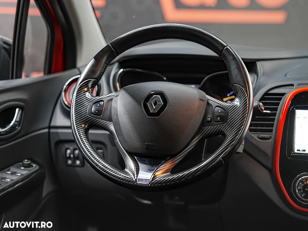 Renault Captur TCe 120 EDC Helly Hansen - 22