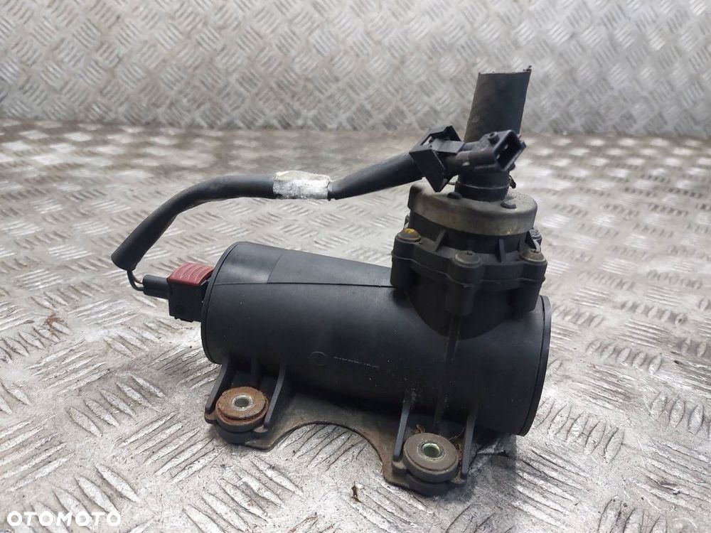 POMPA VACUM SAAB 9-5 I 2.0 T 4646220 - 2