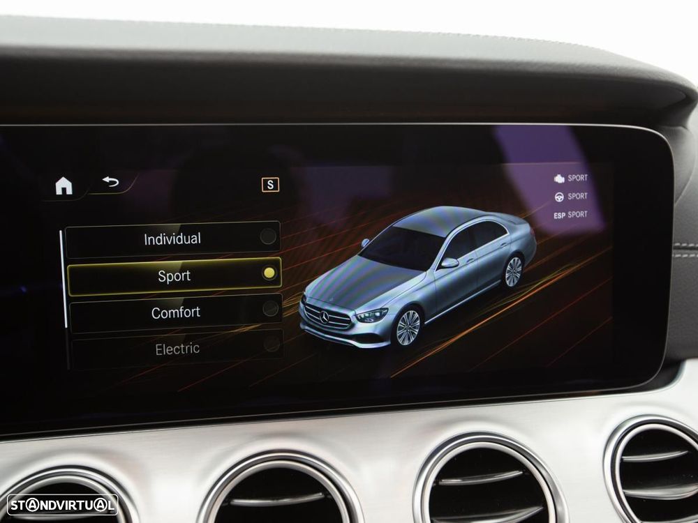 Mercedes-Benz E 300 de AMG Line - 38