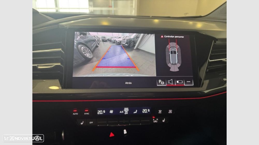 Audi Q4 e-tron 40 82 kWH — fotografia 11