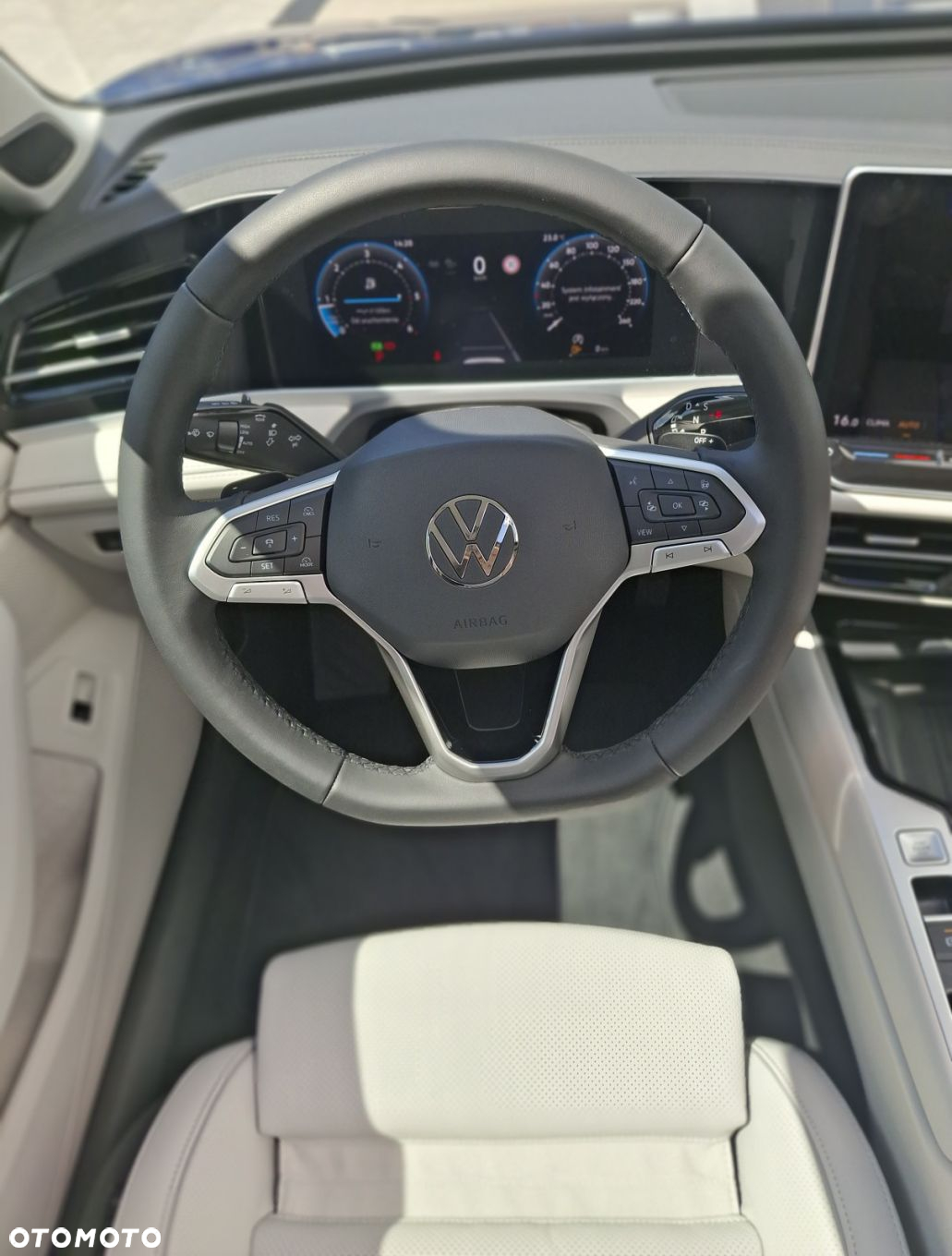 Volkswagen Passat 2.0 TDI SCR Elegance DSG - 19