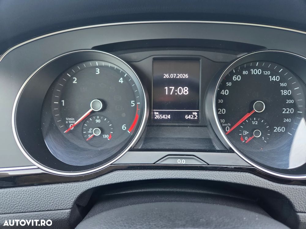 Volkswagen Passat - 5