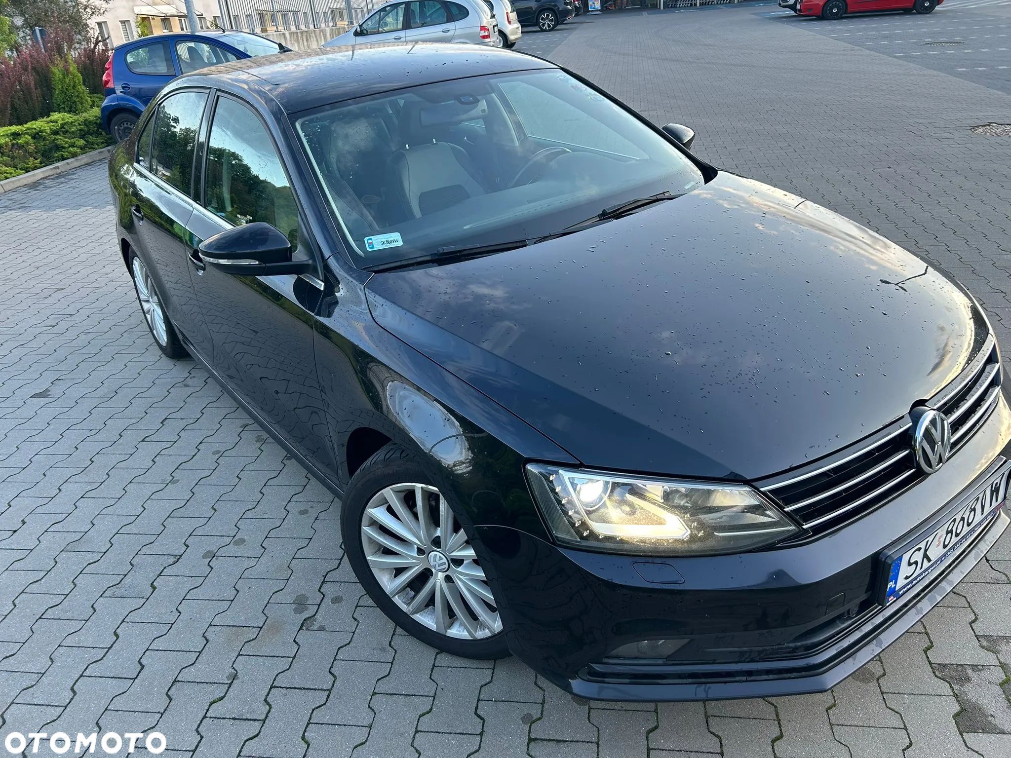 Volkswagen Jetta - 1