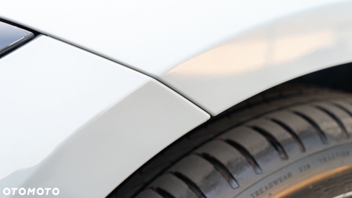 BMW Seria 3 318d M Sport - 12