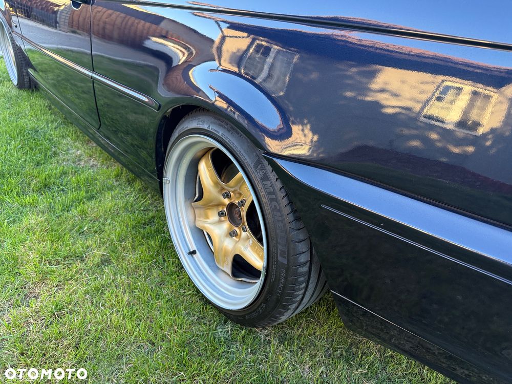 BMW Seria 3 325i - 15