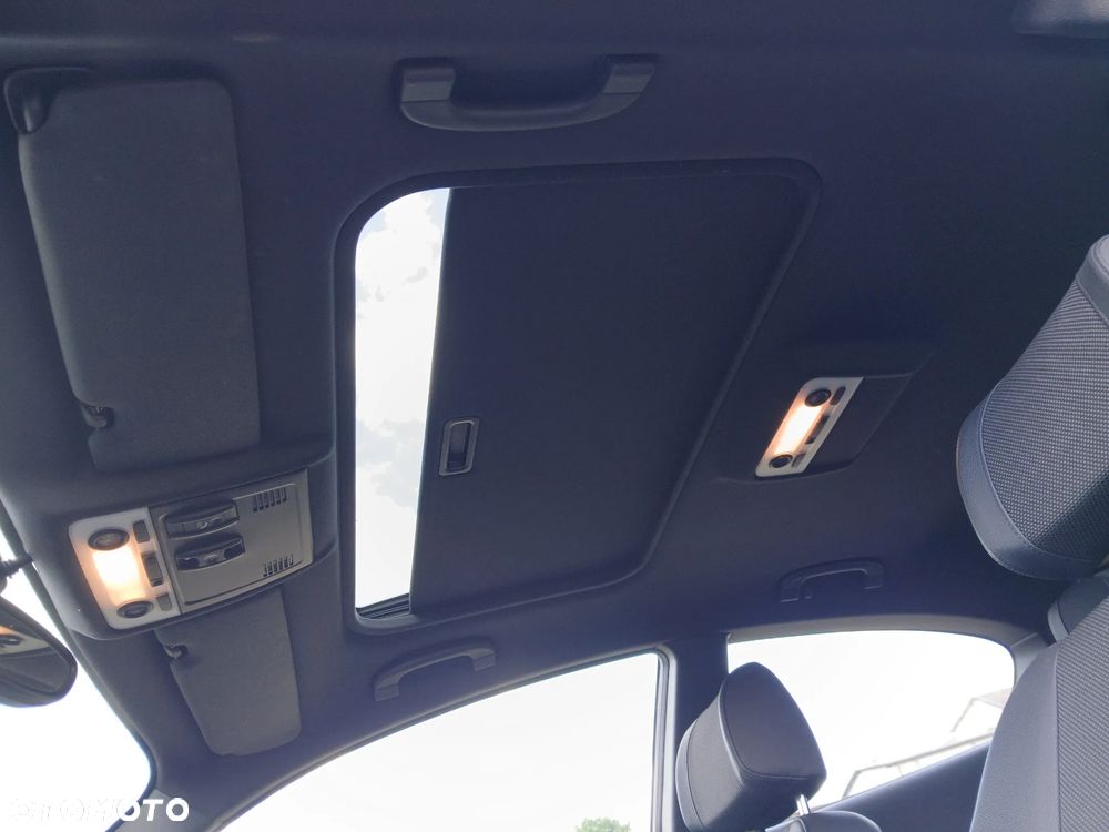 BMW Seria 1 120i Edition Sport - 31
