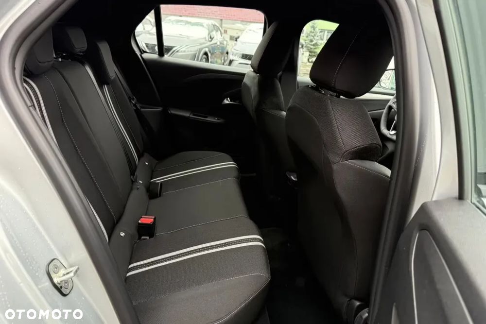 Opel Corsa 1.2 GS S&S - 11